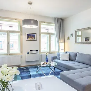  Apartment Baranova