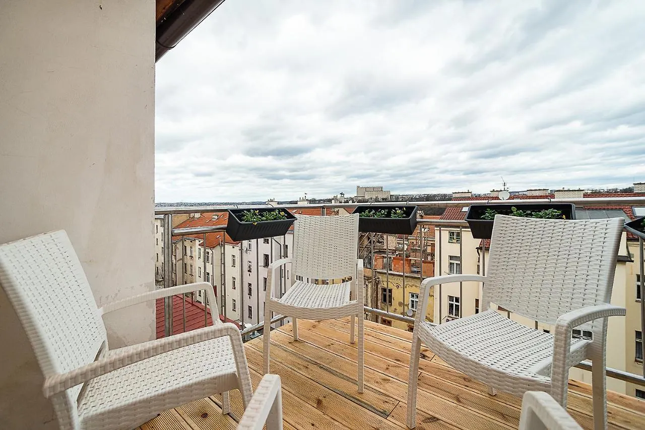 Big 4-Bedroom Flat, Terrace With Great Vitkov View Prague